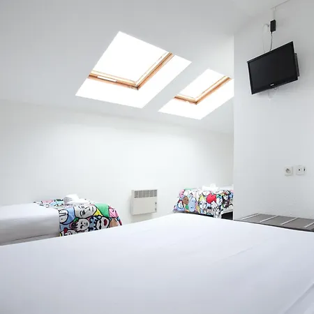 コンフォート ロレアク ホテル 3*