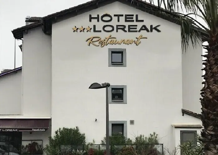 Loreak Hotel